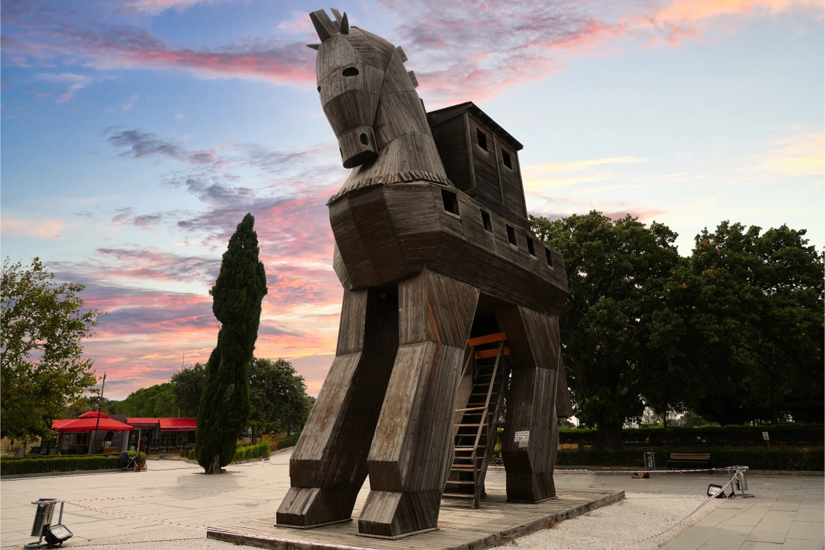 Daily Ancient City of Troy Tour from Istanbul – Explore Legendary Archaeological Site