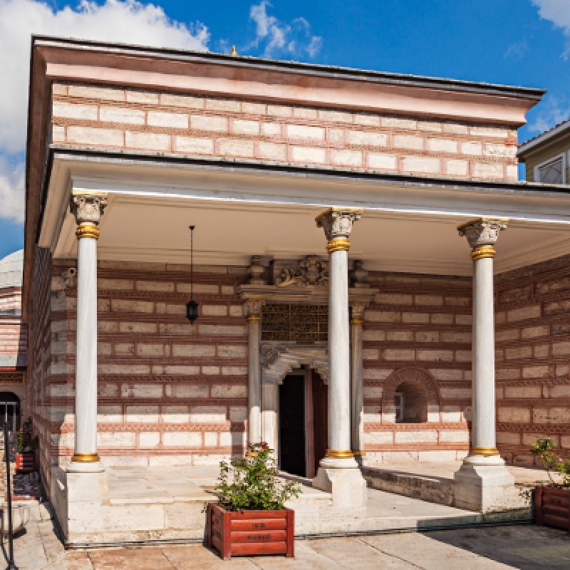Daily Carpet Museum Walking Tour in Istanbul – Explore Ottoman Rugs & Turkish Carpets photo 1