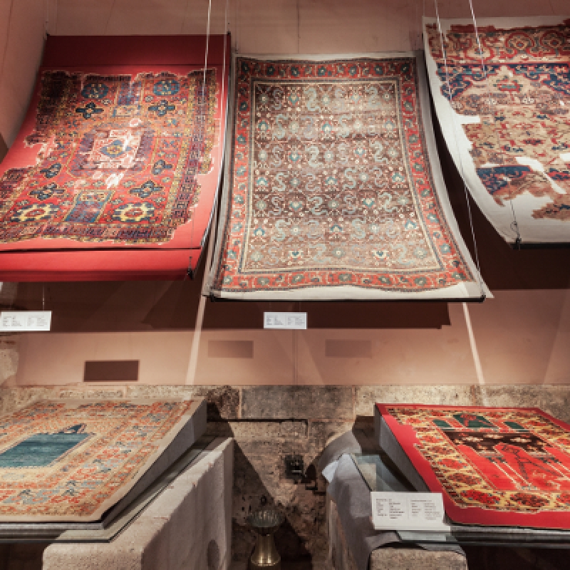 Daily Carpet Museum Walking Tour in Istanbul – Explore Ottoman Rugs & Turkish Carpets photo 3