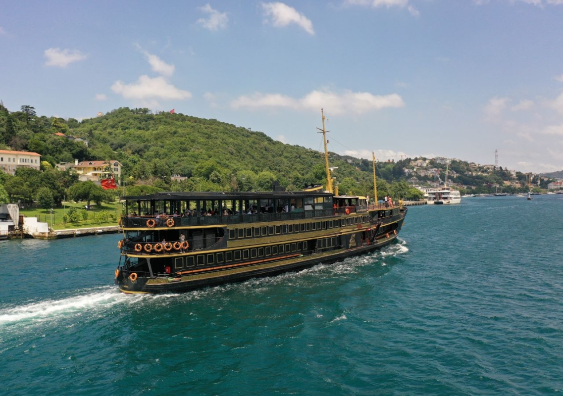 Breakfast on the Bosphorus: Le Vapeur Magique Luxury Morning photo 3