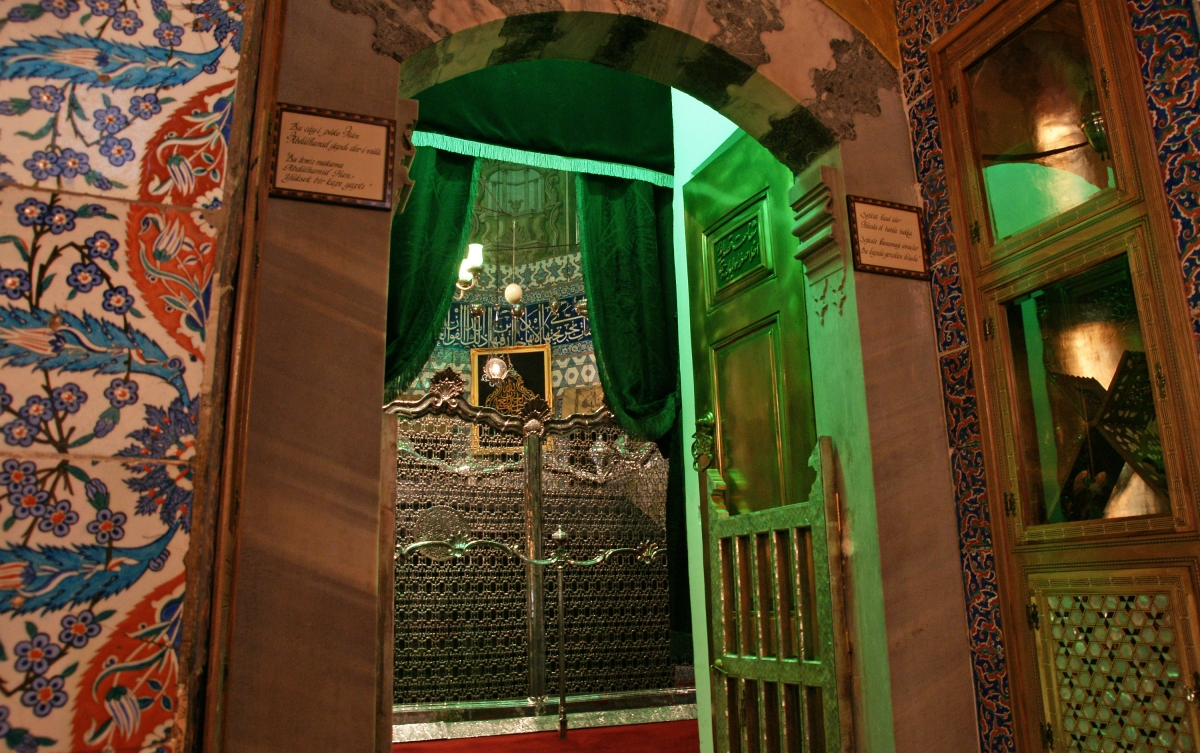 Explore Istanbul’s Islamic Heritage: Topkapi Palace, Blue Mosque & Historic Mosques Tour photo 5