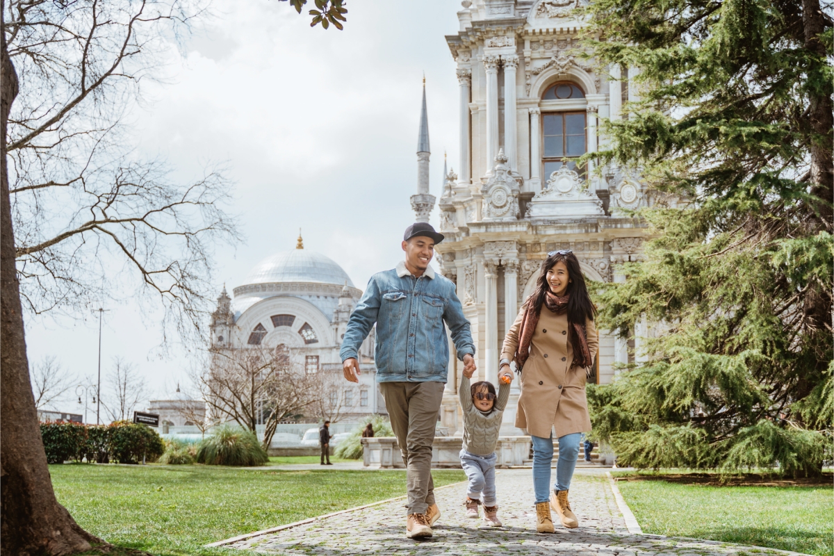 Daily Dolmabahce Palace Tour in Istanbul – Explore Ottoman Heritage photo 1