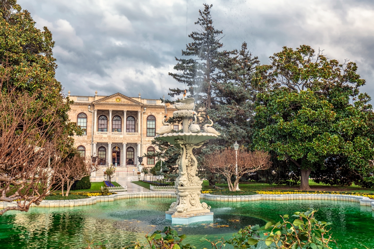Daily Dolmabahce Palace Tour in Istanbul – Explore Ottoman Heritage photo 8