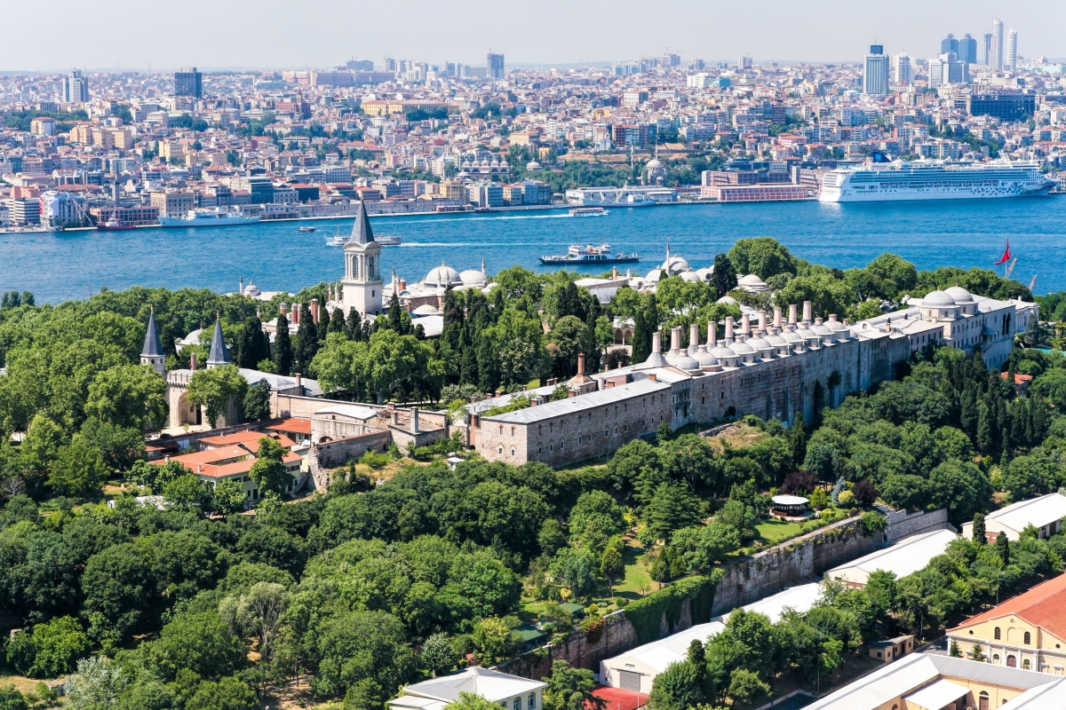 Full-Day Istanbul Tour: Hagia Sophia, Blue Mosque, Topkapi Palace & Bazaar photo 8