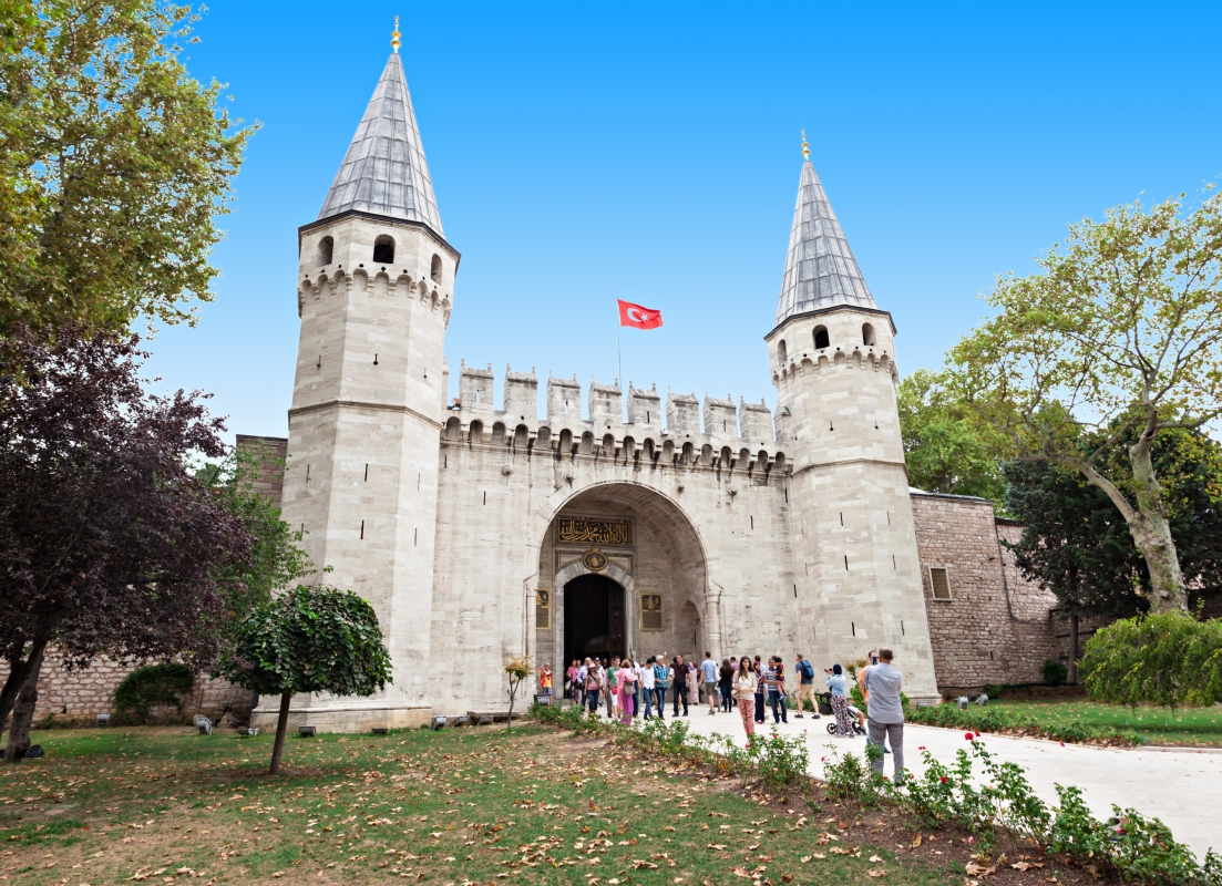 Full-Day Istanbul Tour: Hagia Sophia, Blue Mosque, Topkapi Palace & Bazaar photo 9