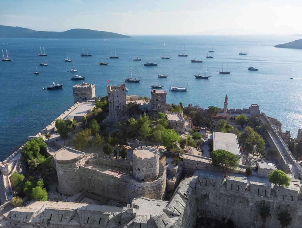 Daily Bodrum City Tour from Istanbul – Explore Bodrum Castle, Mausoleum & Ancient Theatre photo 4