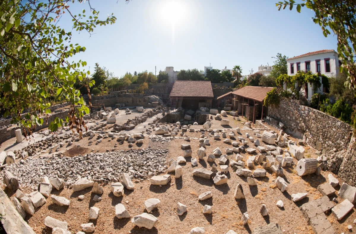 Daily Bodrum City Tour from Istanbul – Explore Bodrum Castle, Mausoleum & Ancient Theatre photo 5