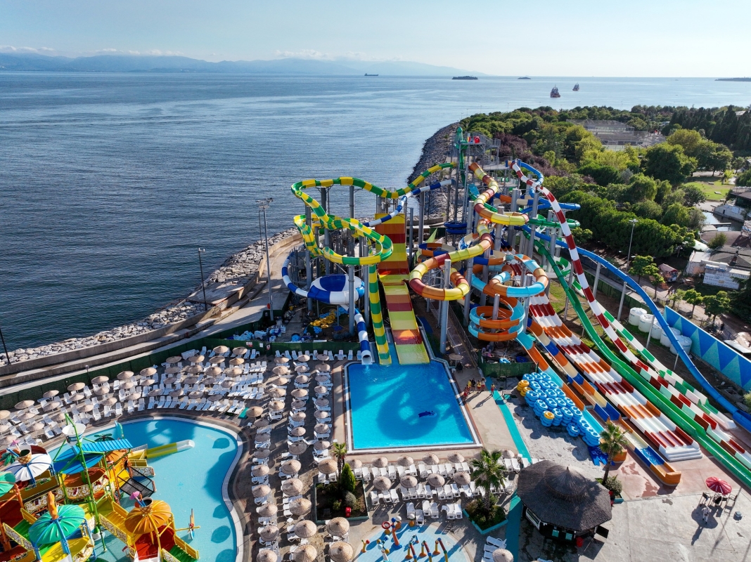 Daily Aquapark Tour Istanbul – Turkey’s Largest Waterpark Adventure photo 3