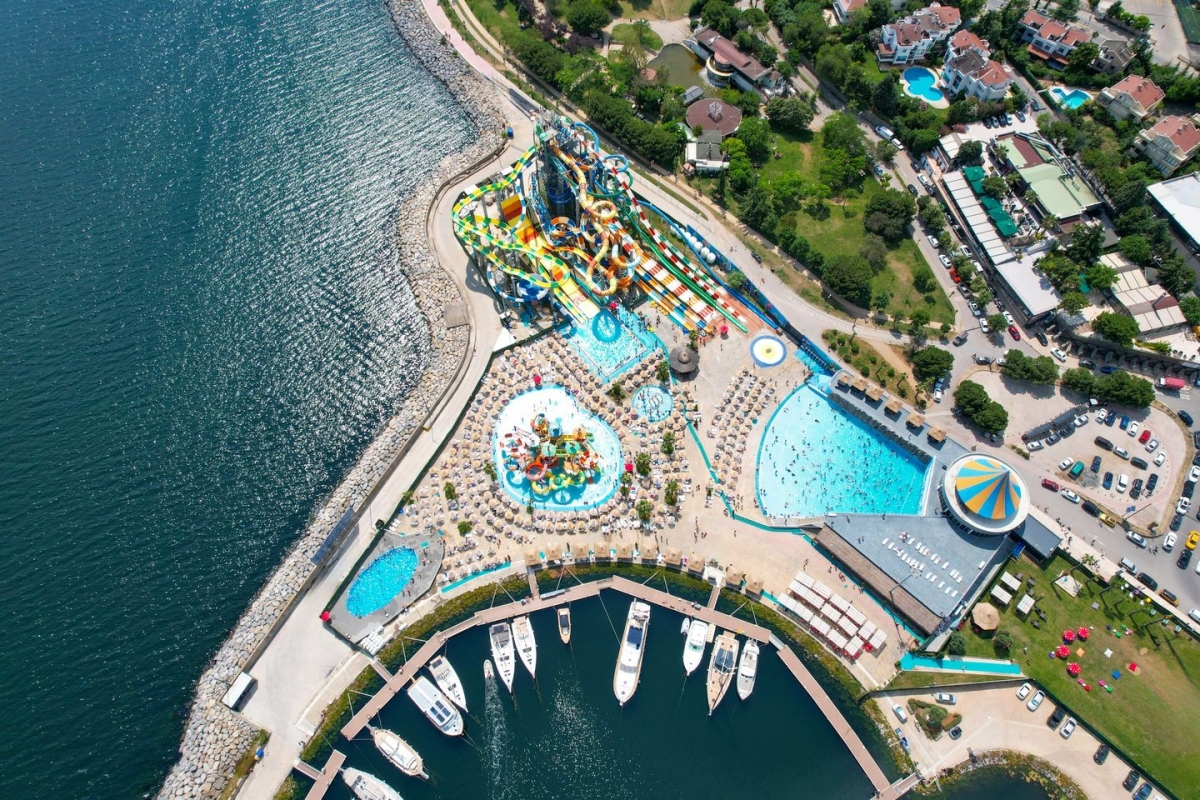 Daily Aquapark Tour Istanbul – Turkey’s Largest Waterpark Adventure photo 4