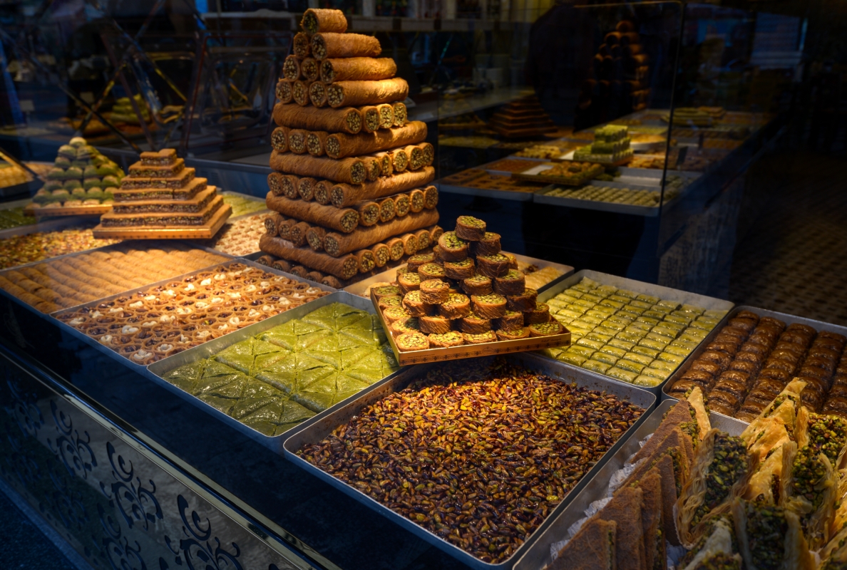 Free Walking Tour Istanbul: Discover Taksim & Taste Turkish Street Food photo 7