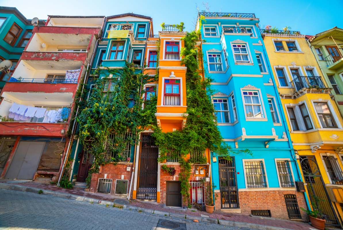 Balat Walking Tour – Explore Colorful Streets, Synagogues & Byzantine Ruins in Istanbul photo 2