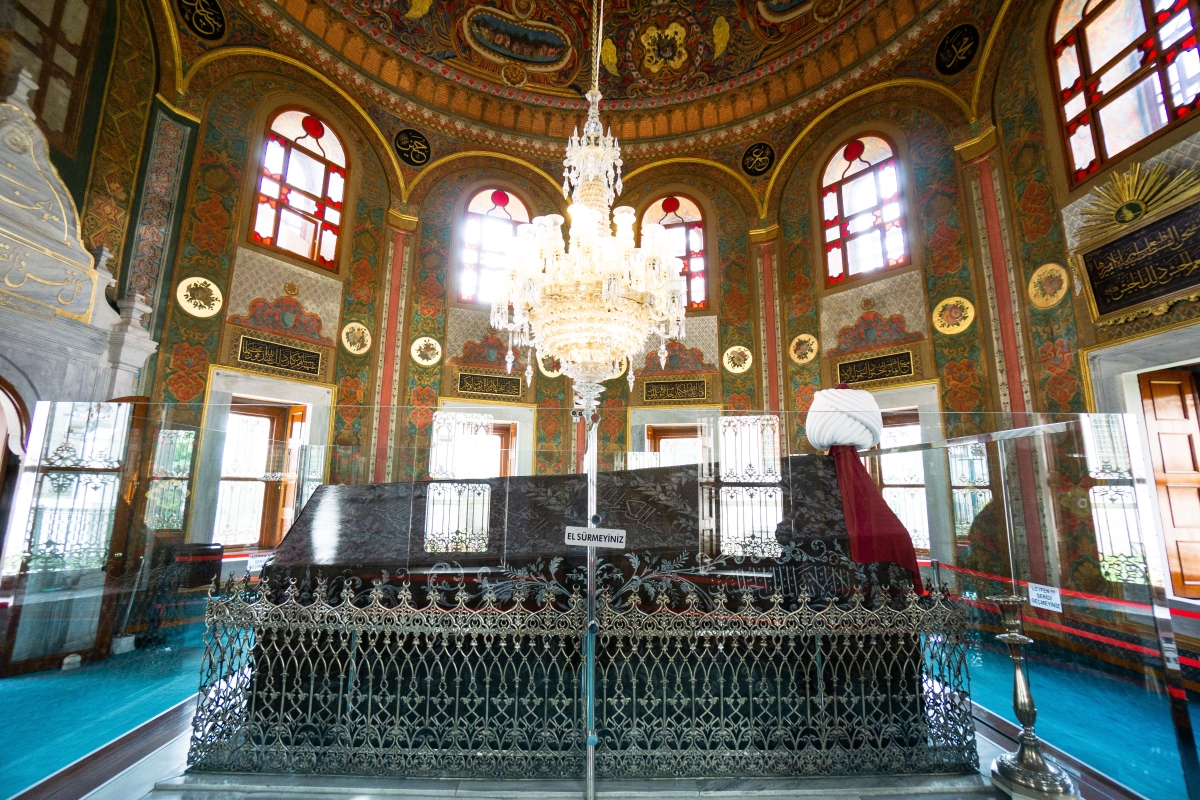 Fatih Sultan Mehmet Mosque Tour & Historical Istanbul Walking Experience photo 3