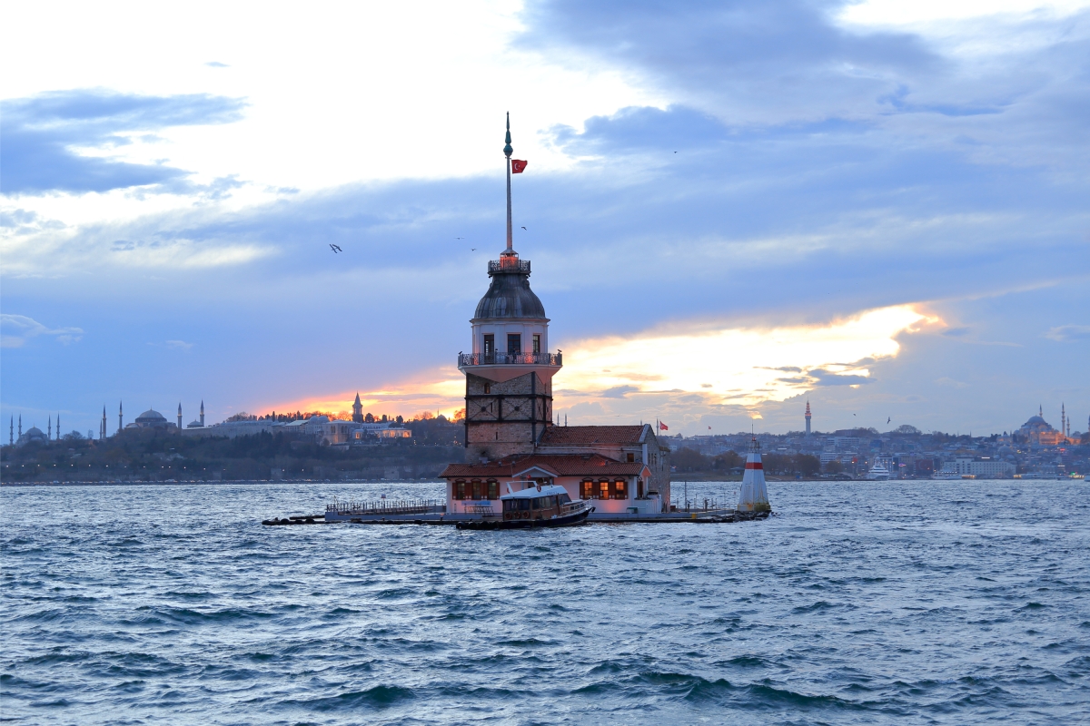 Sunset Cruise Bosphorus by Private Yacht photo 7