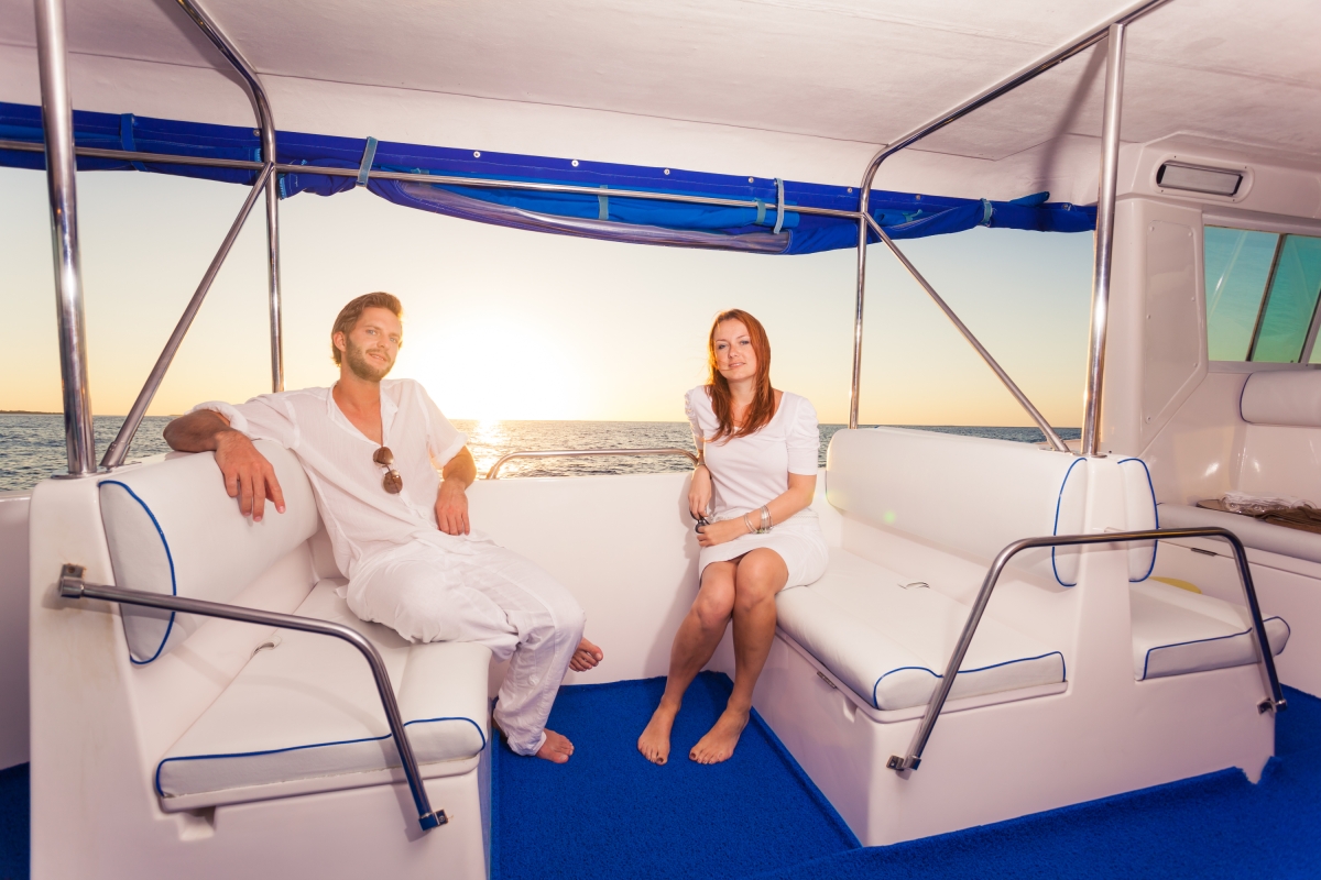 Luxury Bosphorus Sunset Yacht Cruise from Istanbul photo 2