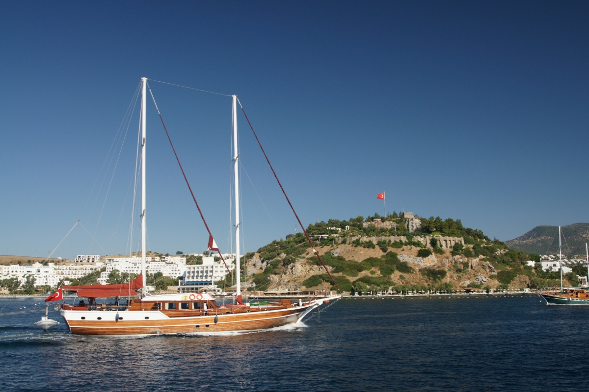 8 Days North Greek Islands Blue Cruise Tour photo 3