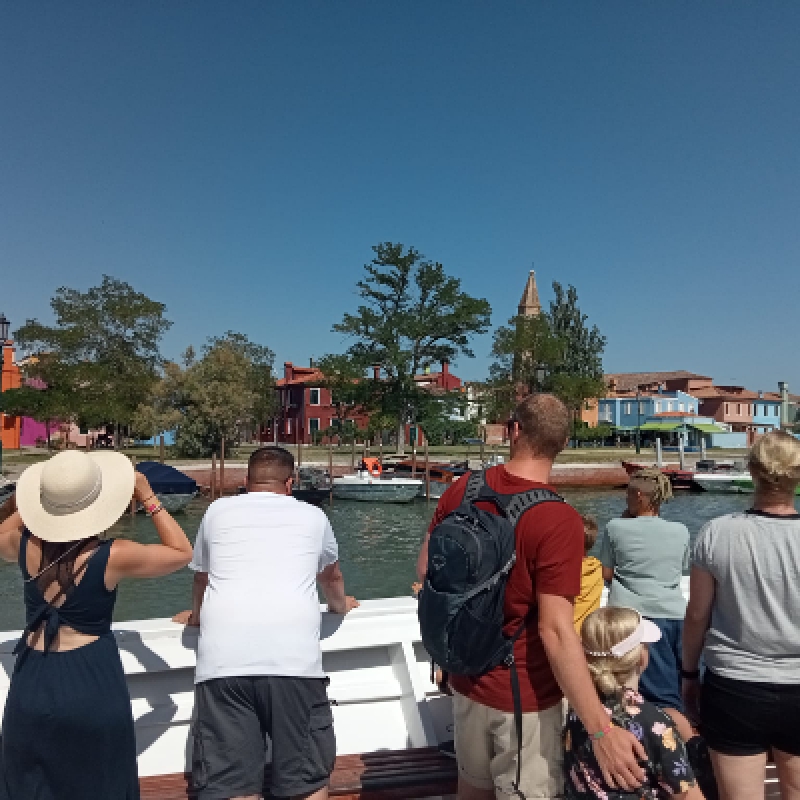 Venice: Murano and Burano Boat Tour with Glass Factory Visit - morning tour from San Marco photo 8