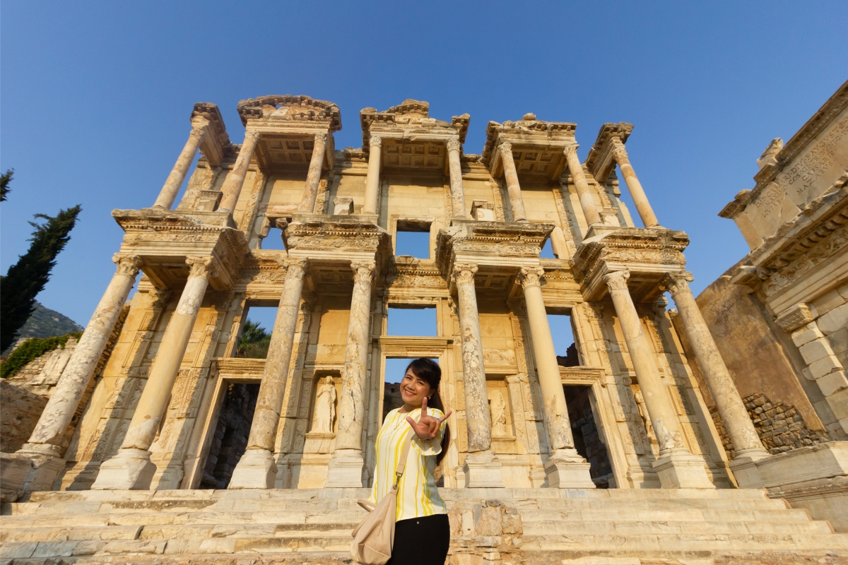 13 Day Turkey & Greece Highlights Tour: Istanbul, Cappadocia, Santorini & Athens photo 8
