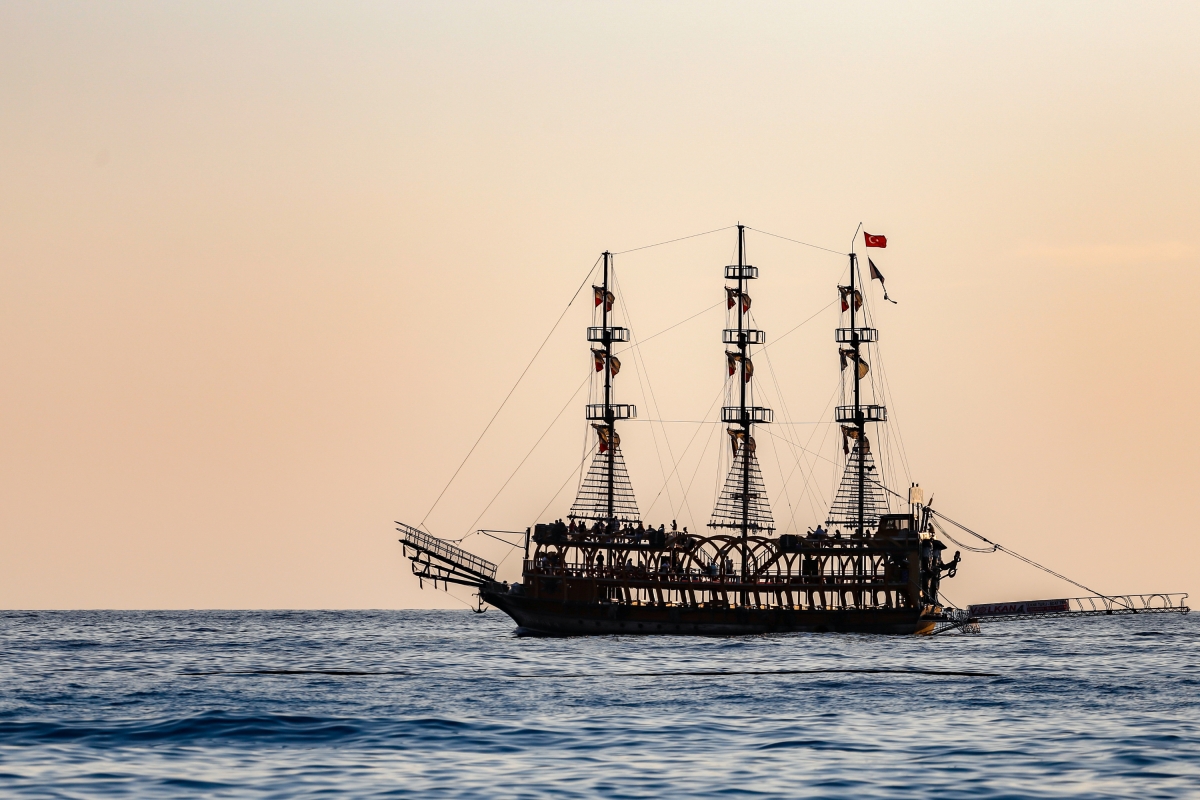 Romantic Sunset & Moonlight Dinner Cruise in Fethiye – St. Nicholas Island Evening Tour photo 2