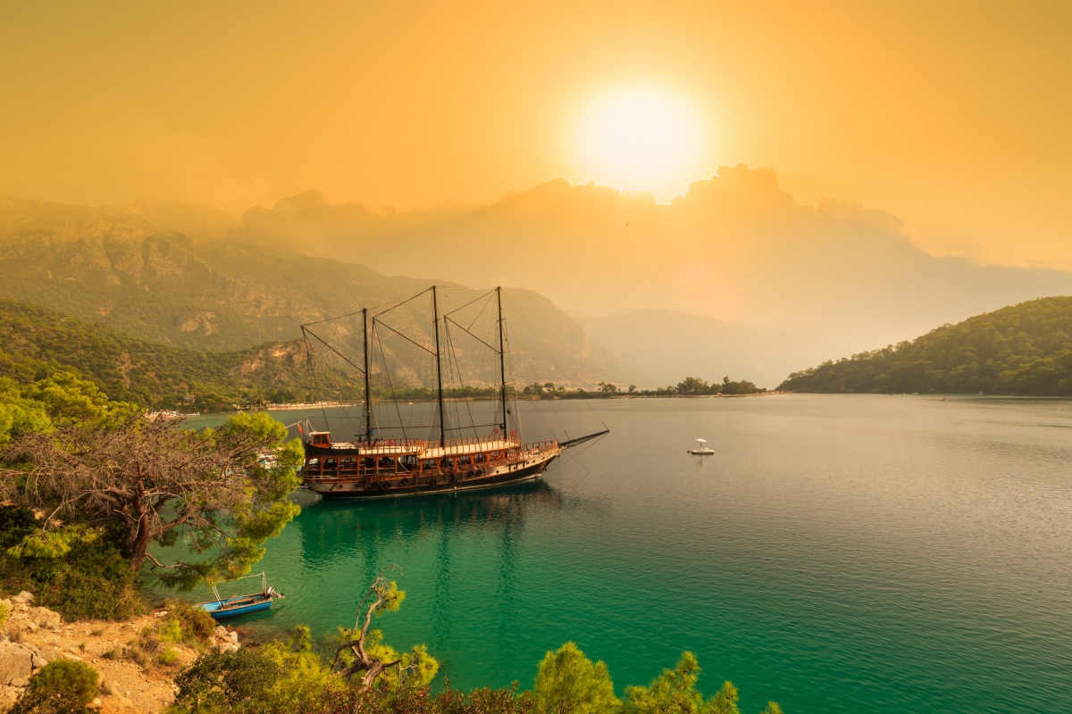 Romantic Sunset & Moonlight Dinner Cruise in Fethiye – St. Nicholas Island Evening Tour photo 3