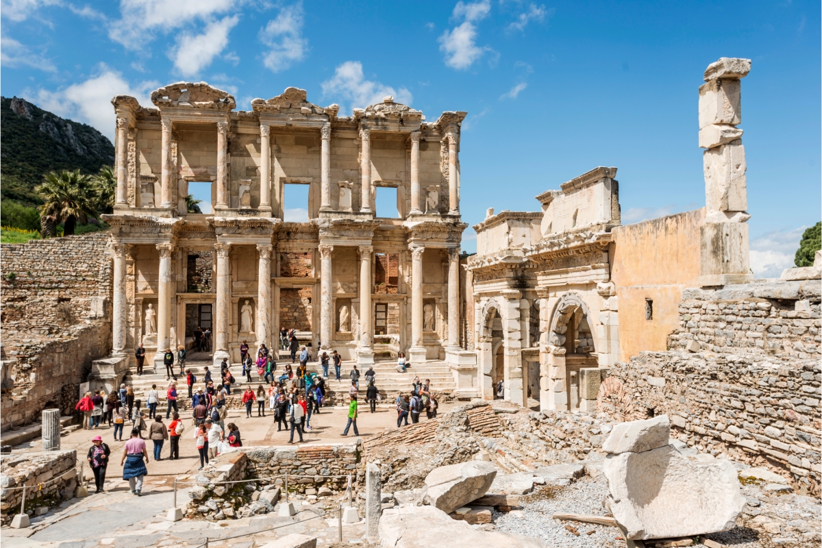 Ephesus tours Basilica of Saint John Turkish bath Tours photo 5