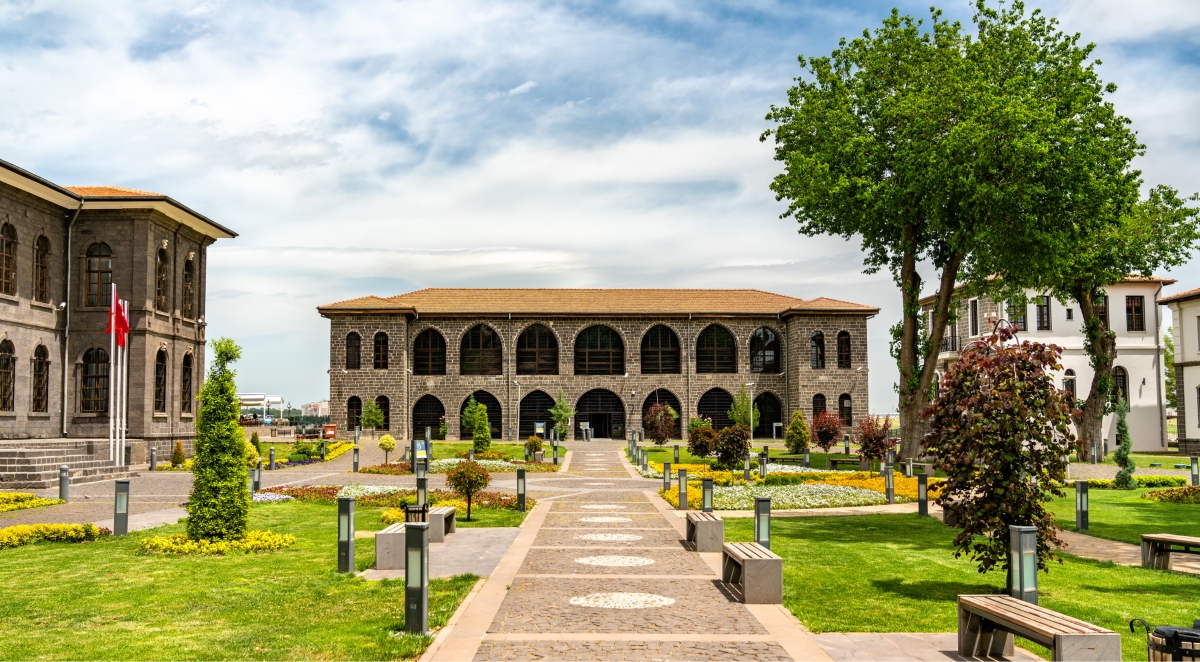 5 Day Mesopotamian Discovery Tour - Adiyaman, Mt. Nemrut, Diyarbakir, Mardin, Gobeklitepe, Sanliurfa, Harran, Halfeti, Zeugma & Gaziantep photo 5