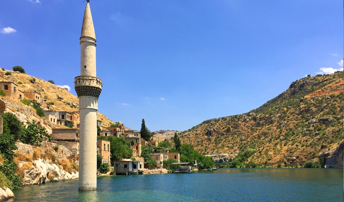 5-Day Eastern Anatolia Journey: Diyarbakır to Gaziantep via Göbeklitepe & Mt. Nemrut photo 5