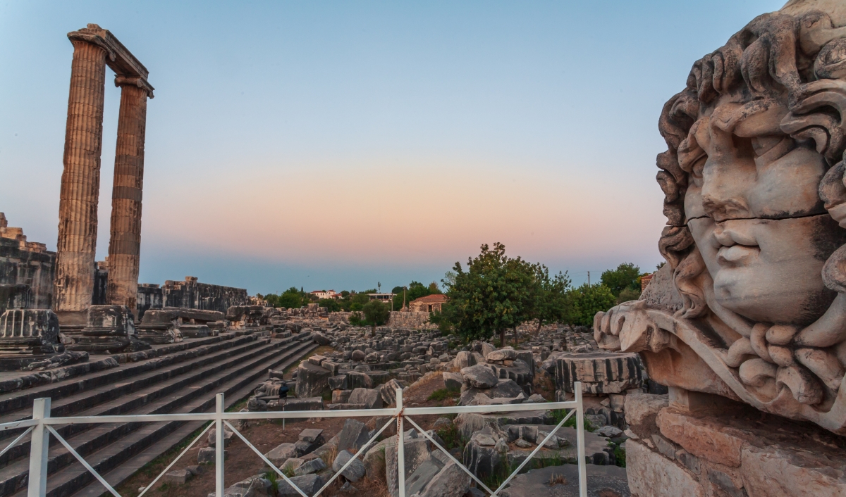 7 Days Istanbul, Ephesus , Pamukkale , Priene, Miletus, Didyma & Aegean Tour photo 1
