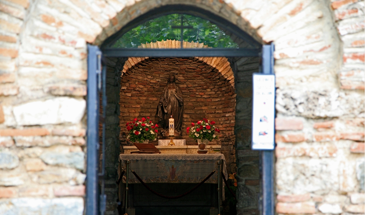 Kusadası Getaway: 2-Day Tour with Ephesus & Virgin Mary House photo 3
