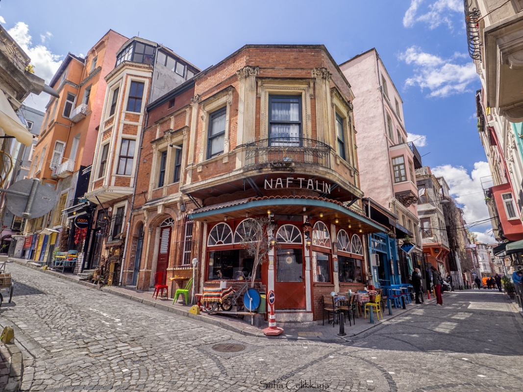 Balat Istanbul Tour History Colors and Pottery Workshop Experience photo 7