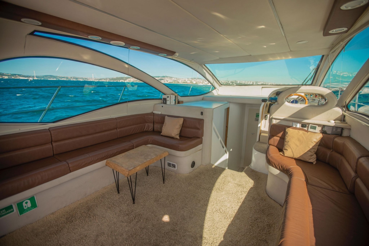 Istanbul Private Luxury Yacht on Bosphorus 14 mt 46feet photo 8