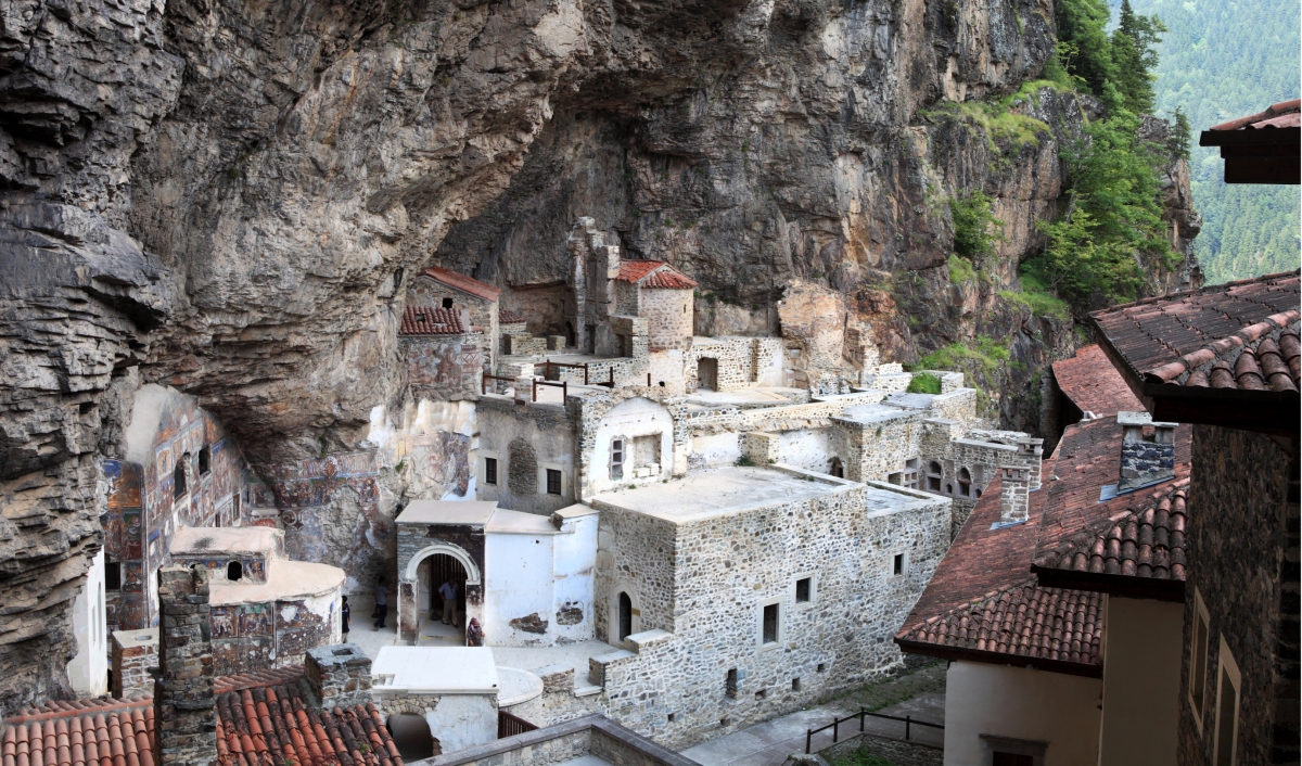 5 Day Guided Istanbul and Trabzon Tour: Bosphorus, Uzungöl & Sumela Monastery photo 4