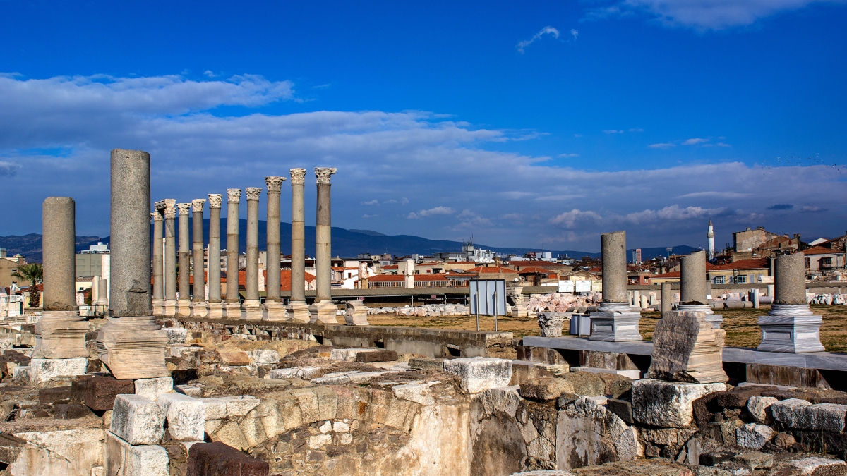 Private Izmir City & Agora Tour with Lunch from Cesme photo 2
