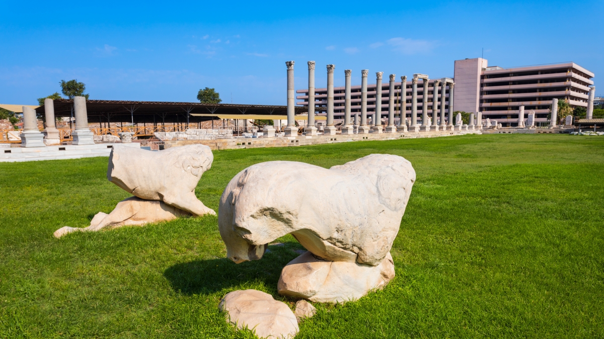 Private Izmir City & Agora Tour with Lunch from Cesme photo 6
