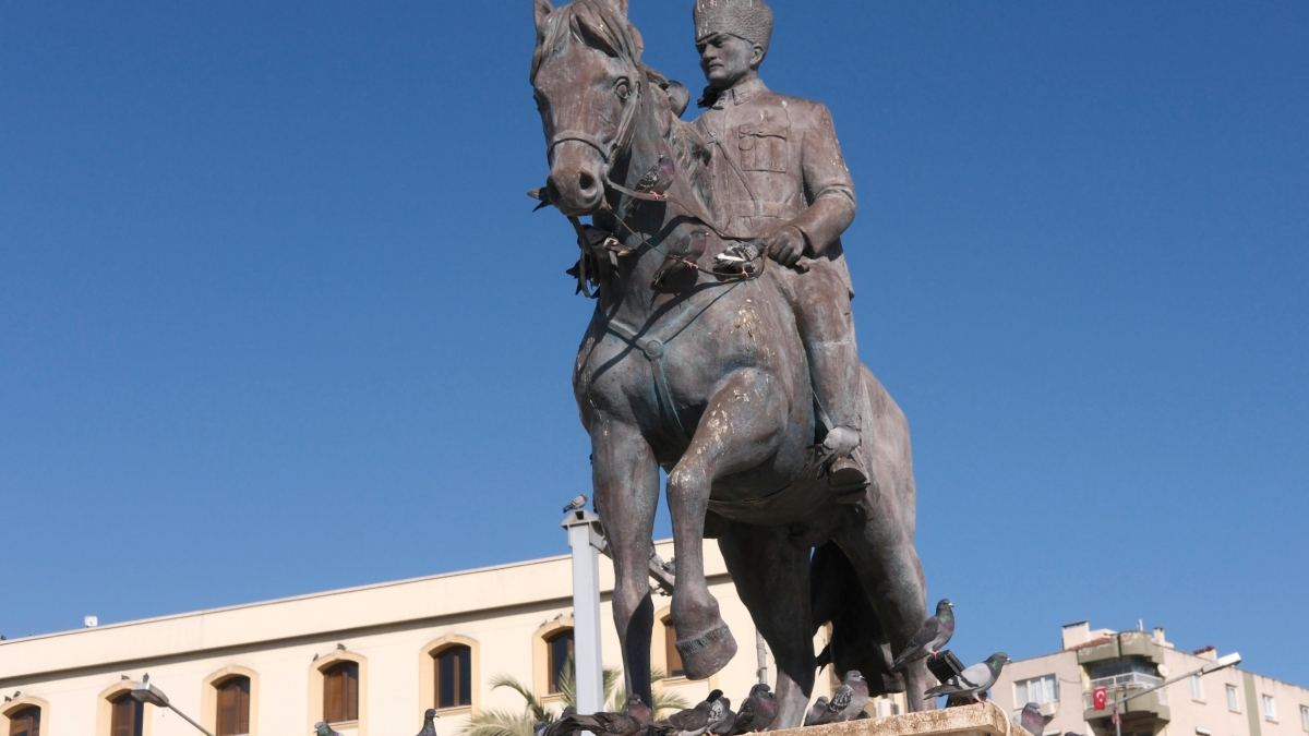 Private Izmir City & Agora Tour with Lunch from Cesme photo 8