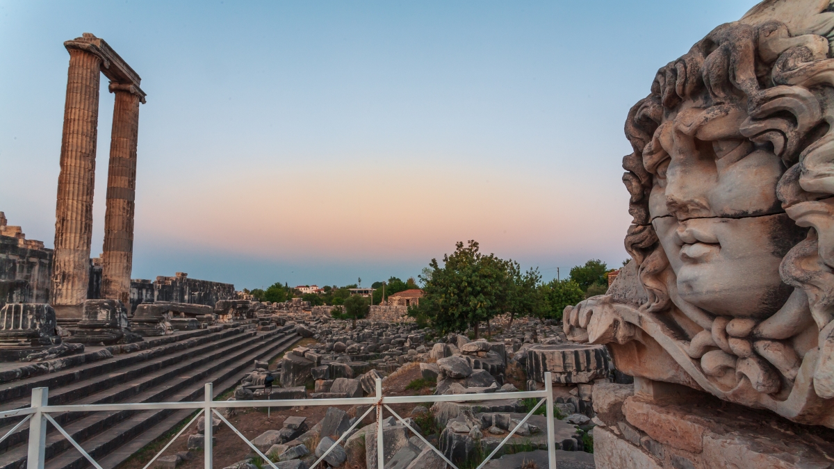 Daily Priene Miletus Didyma Tour from Cesme photo 2