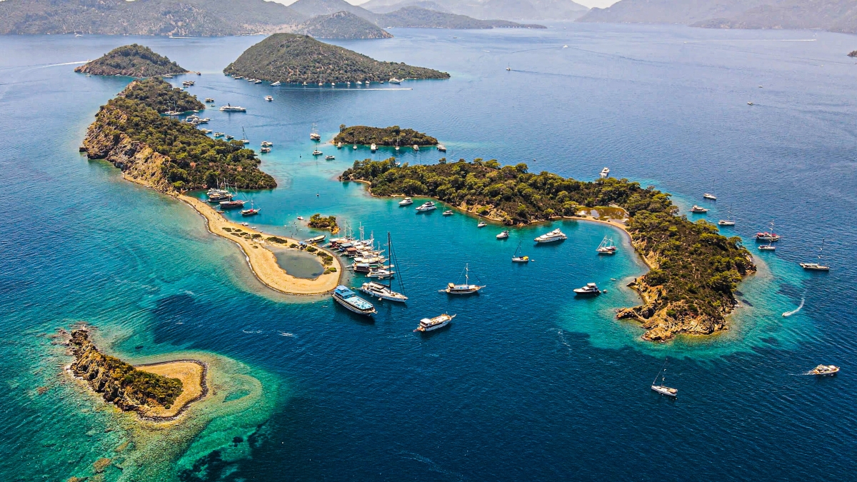 12 Islands Sailing Tour from Dalyan – Luxury Gulet Cruise in Göcek Bay photo 5