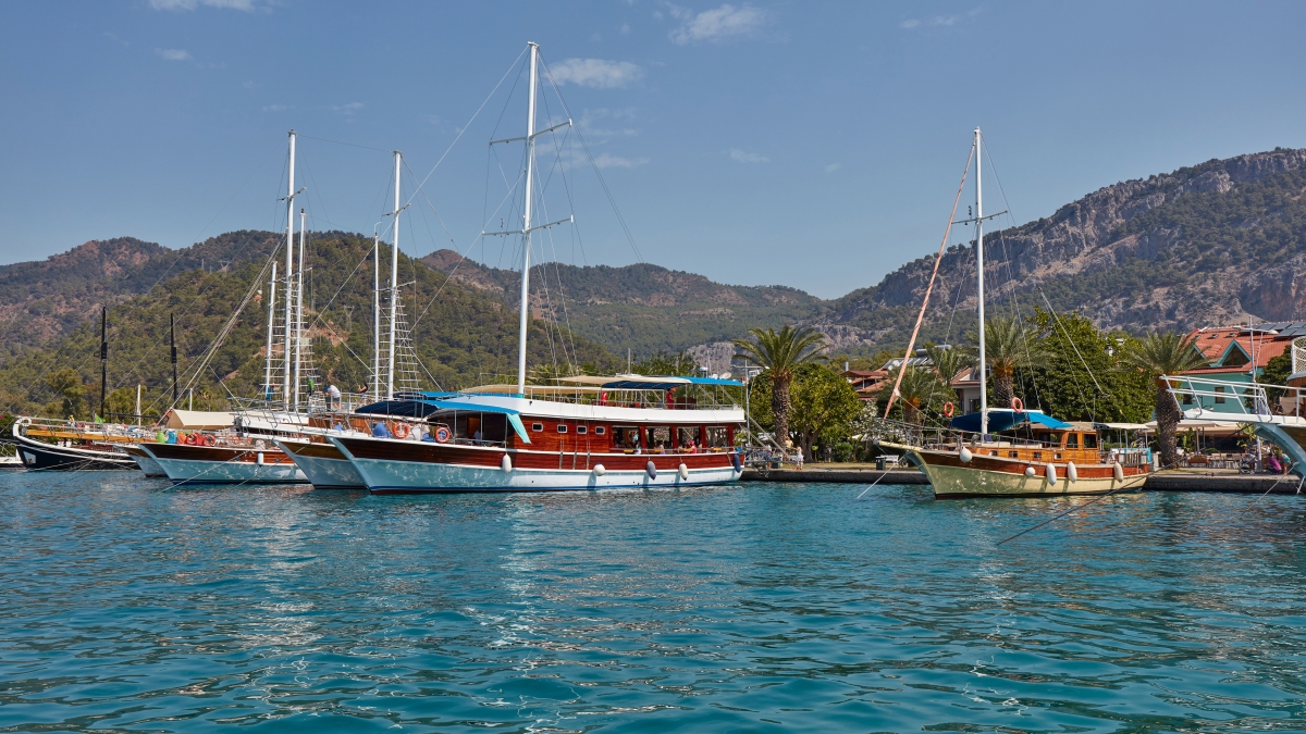 12 Islands Sailing Tour from Dalyan – Luxury Gulet Cruise in Göcek Bay photo 6