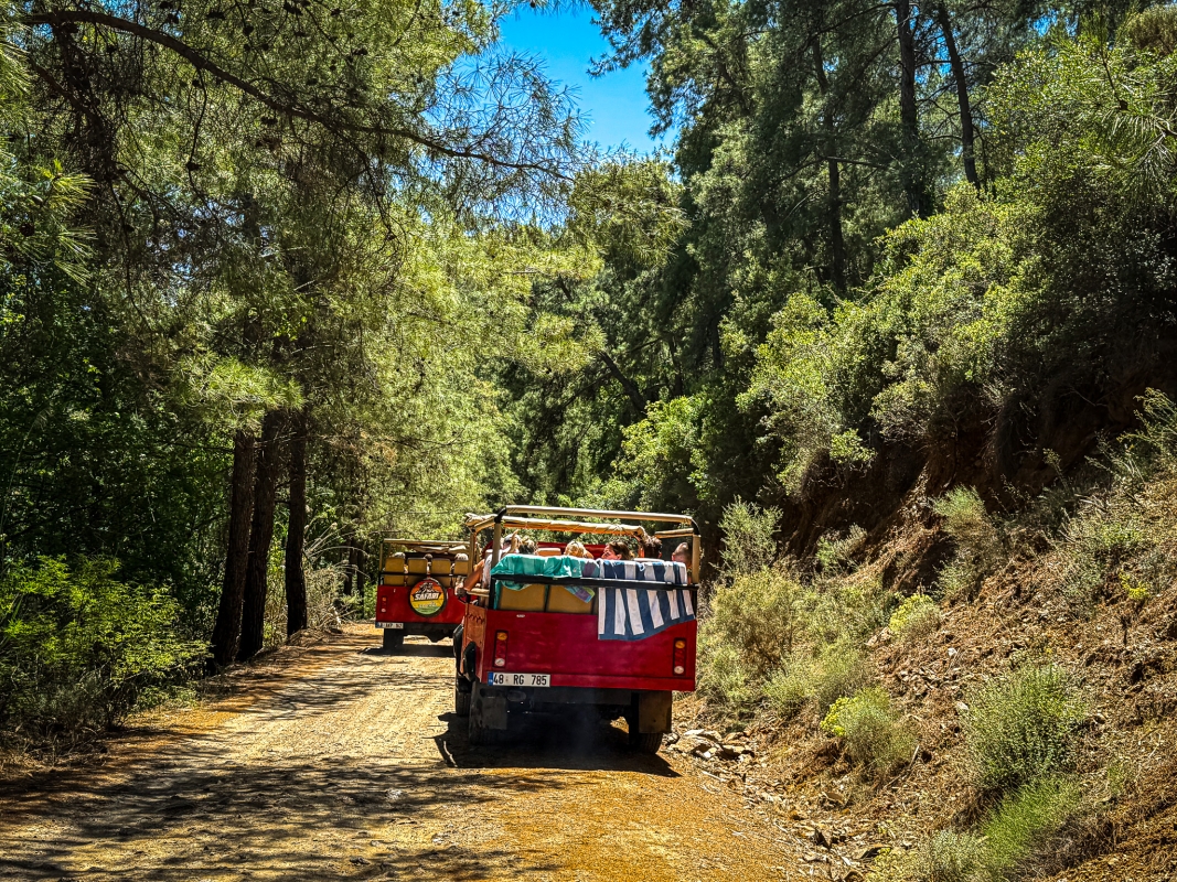 Jeep Safari Tour from Dalyan – Off-Road Adventure Through Lakes, Rivers & Mountains photo 8
