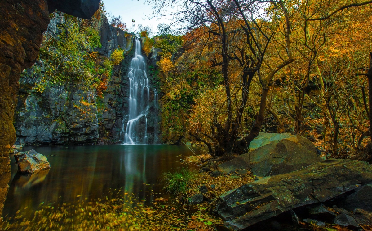 Daily Nature & Folklore Tour from Diyarbakır to Seyhandede Waterfall