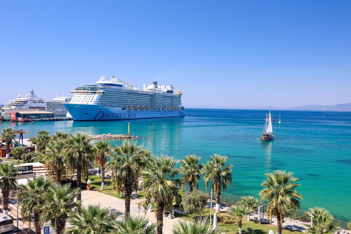 Istanbul Kusadasi Ephesus Pamukkale & Cappadocia Tour photo 1
