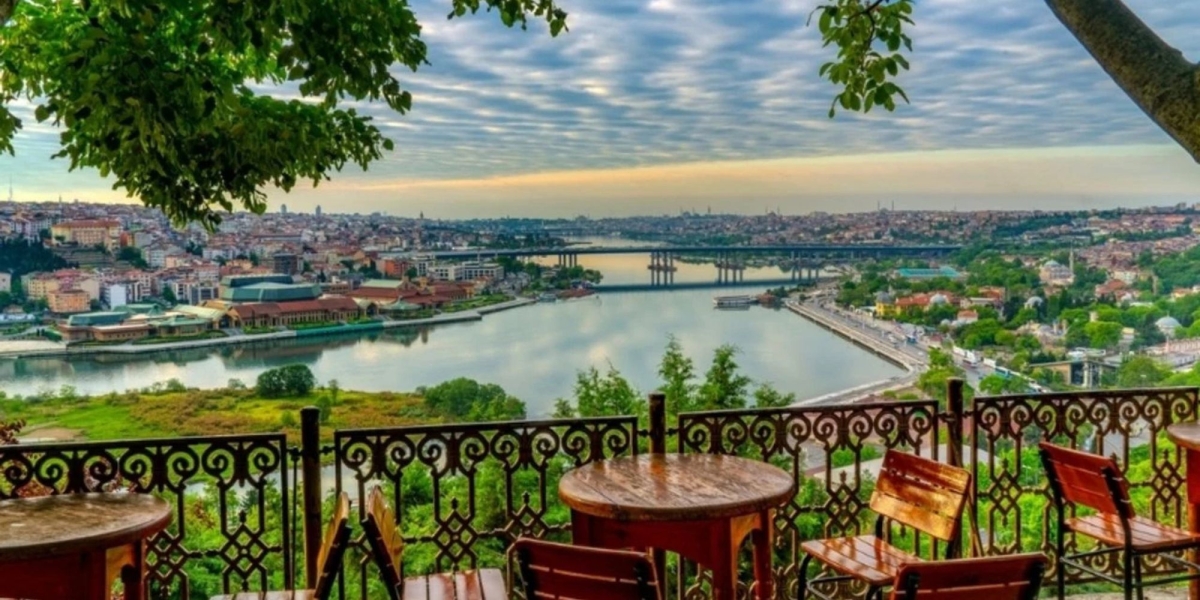 Istanbul: Sultanahmet, Balat, & Bazaars Private Tour With Cruise photo 8