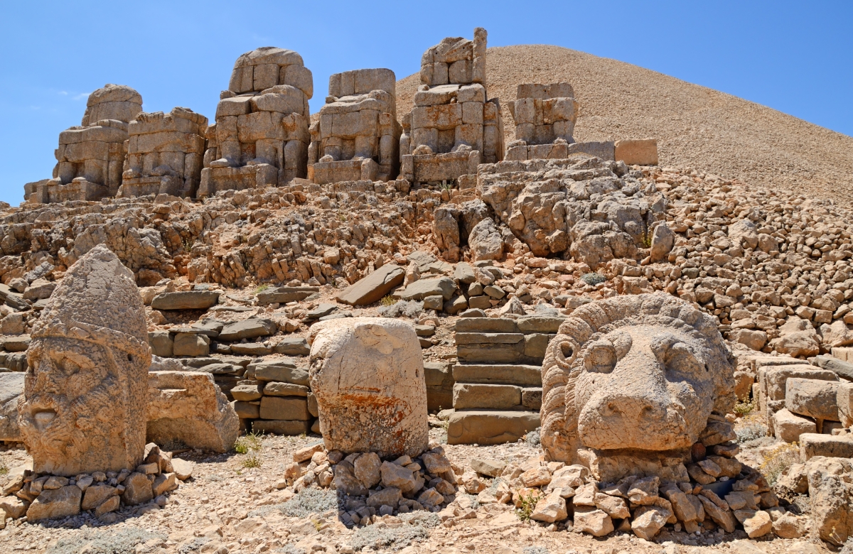 4 Day Mount Nemrut, Göbeklitepe, Diyarbakır & Mardin Tour from Istanbul photo 3