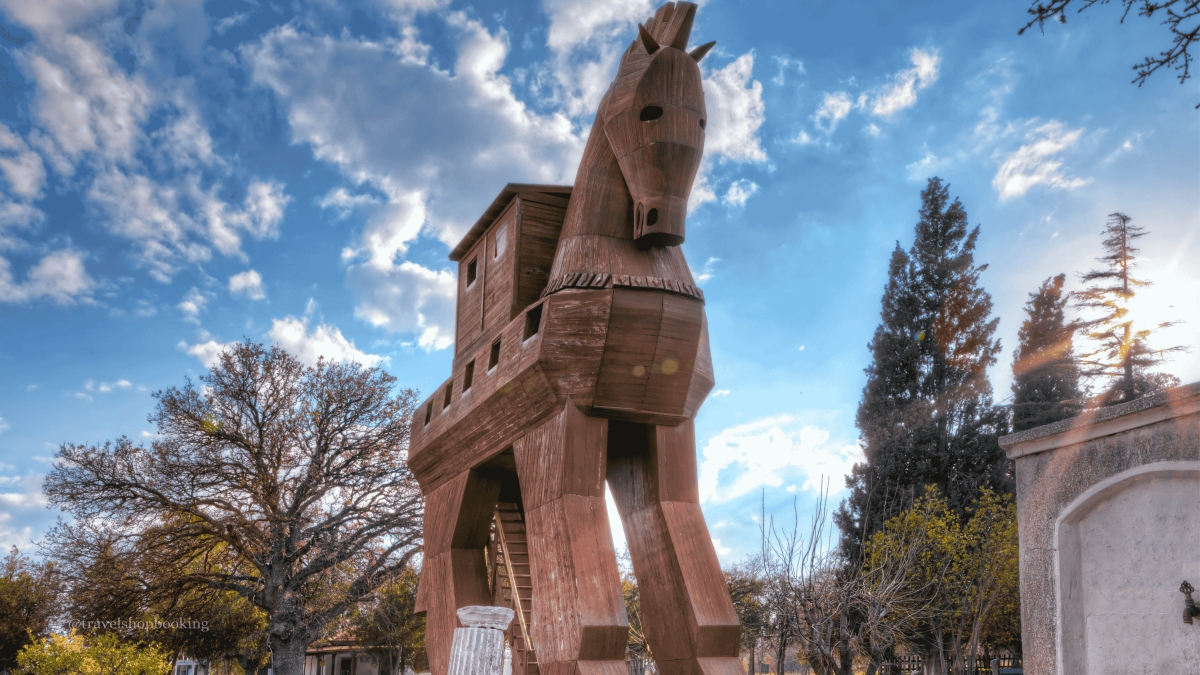 3 Day Private Turkey Tour: Gallipoli, Troy, Pergamon & Ephesus photo 2