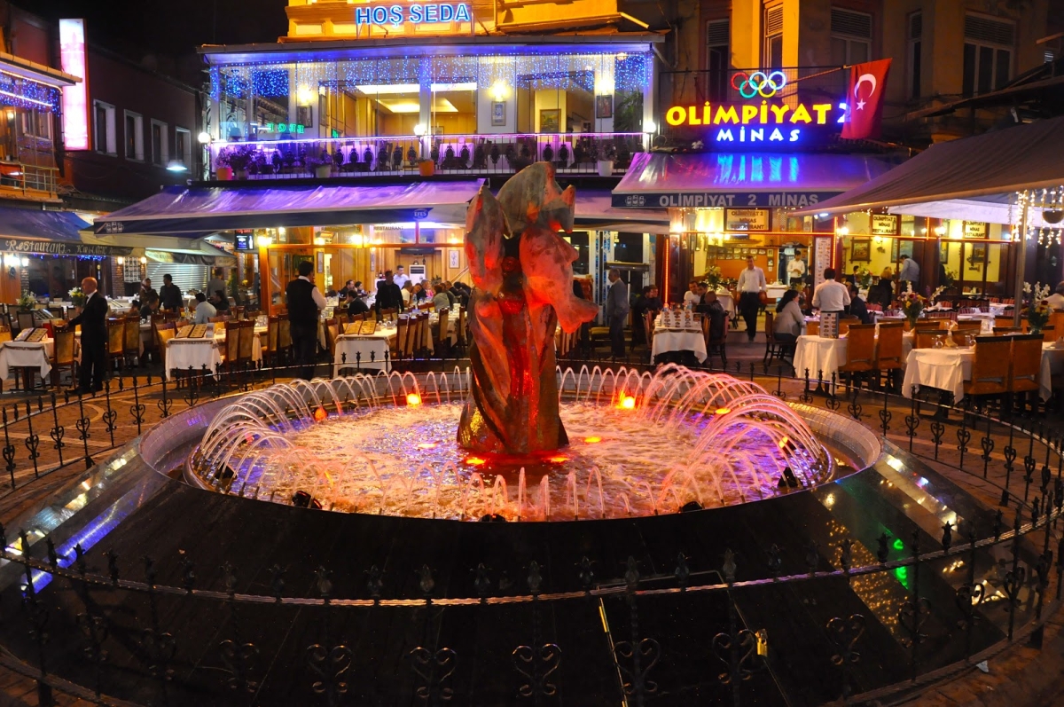 3 Days Istanbul New Year Tour Package – Local Vibes & Street Party Experience photo 3