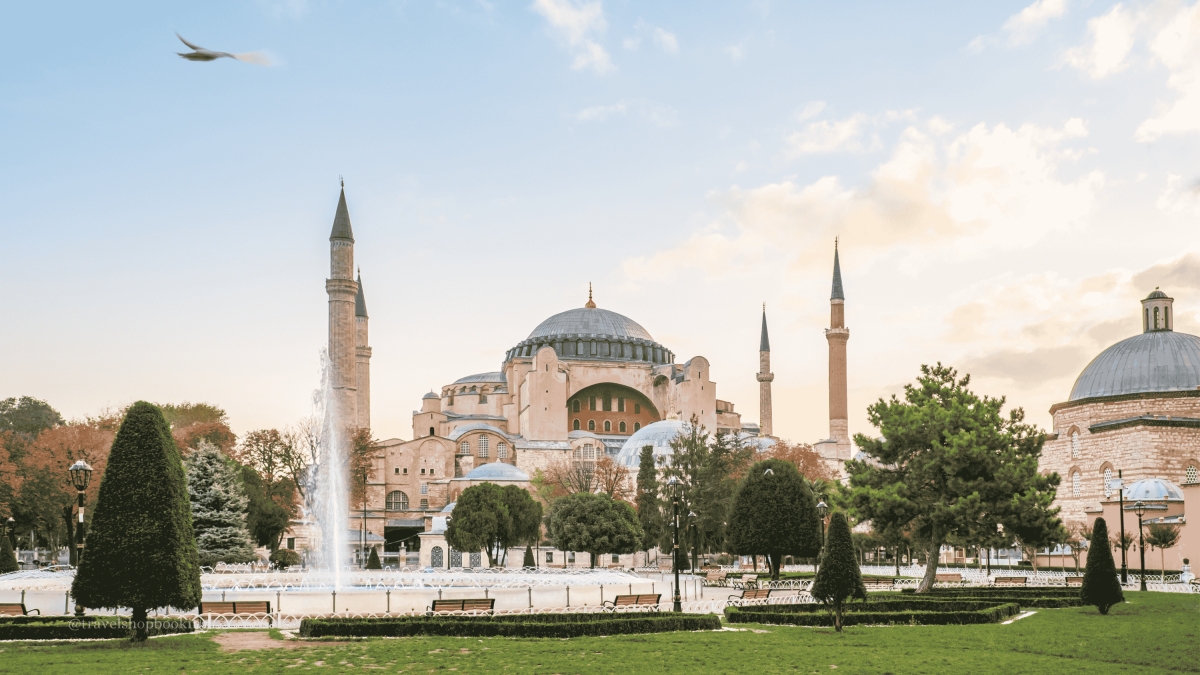 3 Days Istanbul New Year Tour Package – Local Vibes & Street Party Experience photo 4