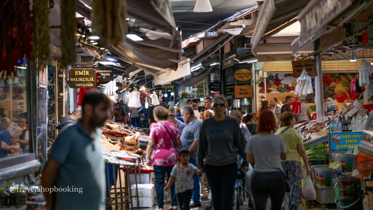 Daily Smyrna City Tour with Kadifekale, Agora, Kemeraltı Bazaar & Historical Elevator photo 5