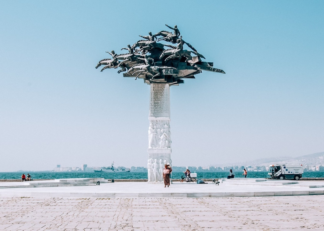 Daily Smyrna City Tour with Kadifekale, Agora, Kemeraltı Bazaar & Historical Elevator photo 8