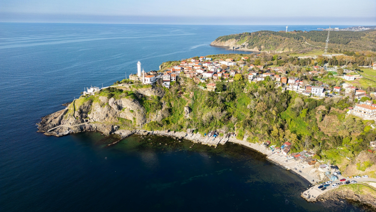 European Side Coast Tour of Garipce Village, Rumeli Fortress and Balat photo 8
