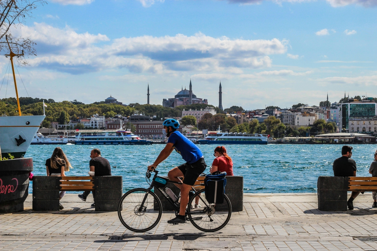 Golden Horn Bike Tour from Istanbul photo 3