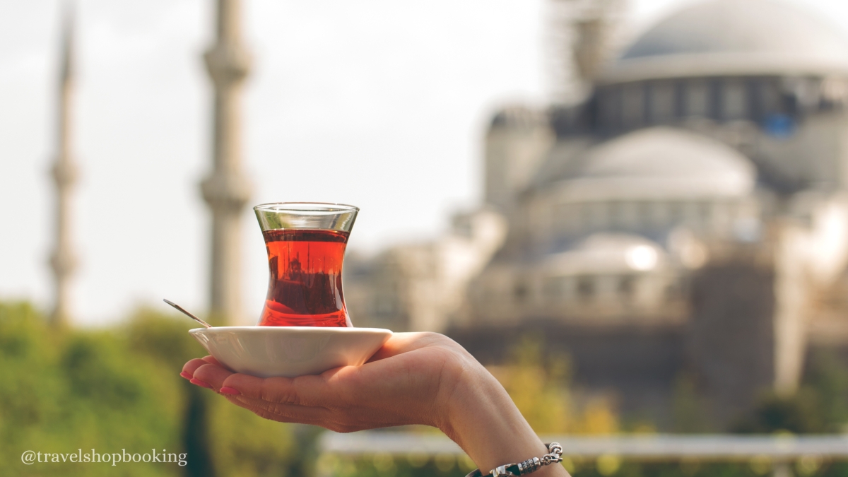 1-Day Istanbul Tour from Izmir with Flights – Topkapi Palace, Blue Mosque & Grand Bazaar photo 1